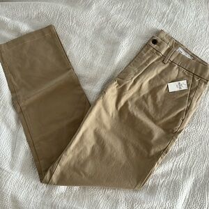 NWT Men’s Gap Khakis 34x32
